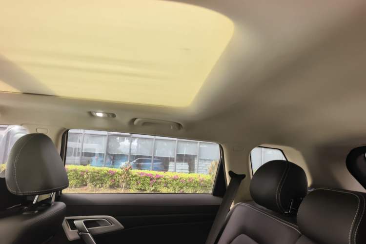 Used Geely Auto Emgrand X7 Sport 2020 1.8TD DCT Two-Wheel Drive Smart Connect 4G-Enabled Version