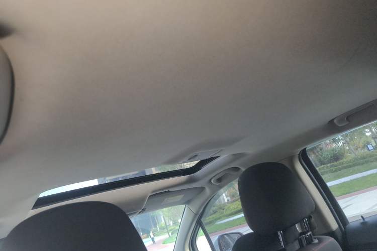 Used Buick Encore 2015 1.4T Manual Two-Wheel Drive Urban Advanced Model
