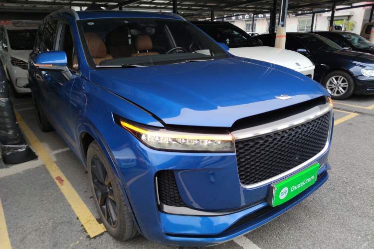 Used Li Auto ONE 2020 Range-Extended 7-Seater Version Front Right 45 Deg