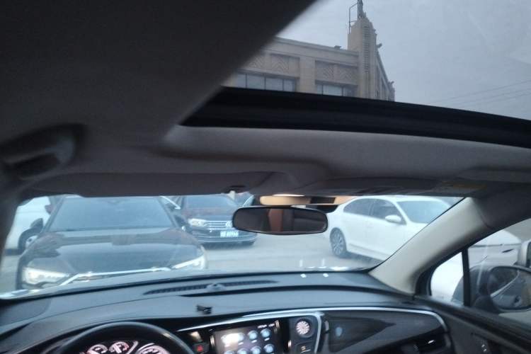 Used Buick Envision 2018 20T Two-Wheel-Drive Leading Model
