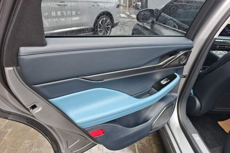 Used Lincoln Z 2024 2.0T Two-Wheel Drive Prestige Hybrid Version
