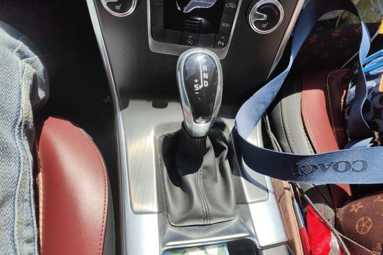 Used Volvo XC60 2017 T5 Smart Upgrade Edition
