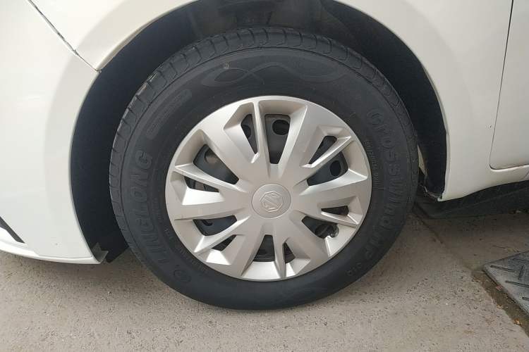 Used MG 3 2017 1.3L Manual Premium Comfort Edition Left Front Wheel Hub