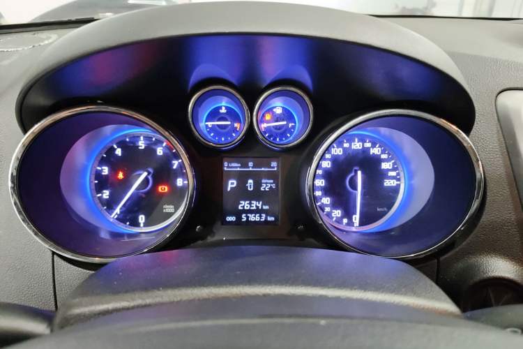 Used CHANGAN CS35 2016 1.6L Automatic Luxury Model China V Standard Instrument Cluster