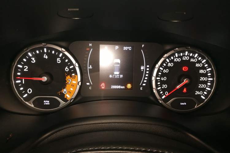 Used Jeep Renegade 2019 220T Automatic Leading Edition Instrument Cluster
