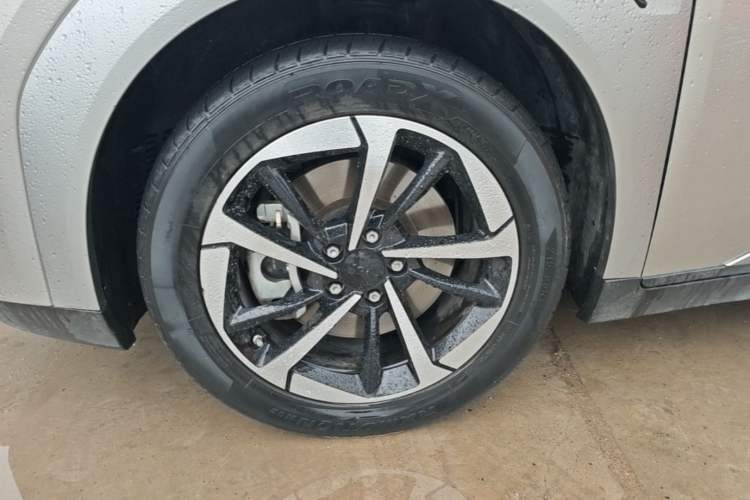 Used AION Y 2023 Plus 510 Smart Edition