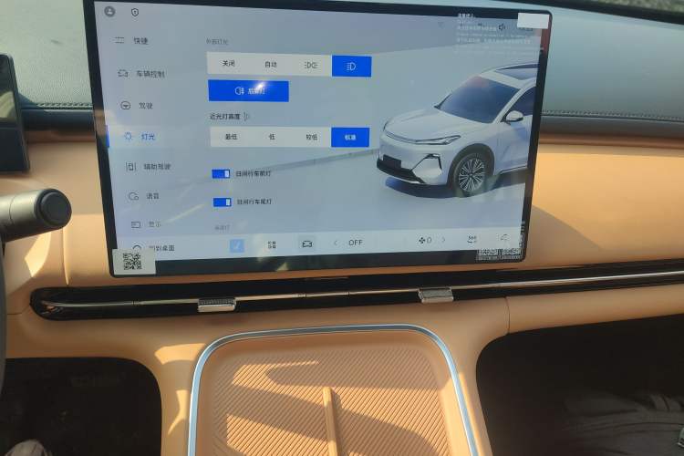 Used Geely Galaxy Galaxy Xingjian 7 EM-i 2025 120km Launch+ Version