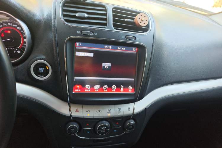 Used Dodge Journey 2014 2.4L Two-Wheel Drive Touring Edition Audio And AC Panel