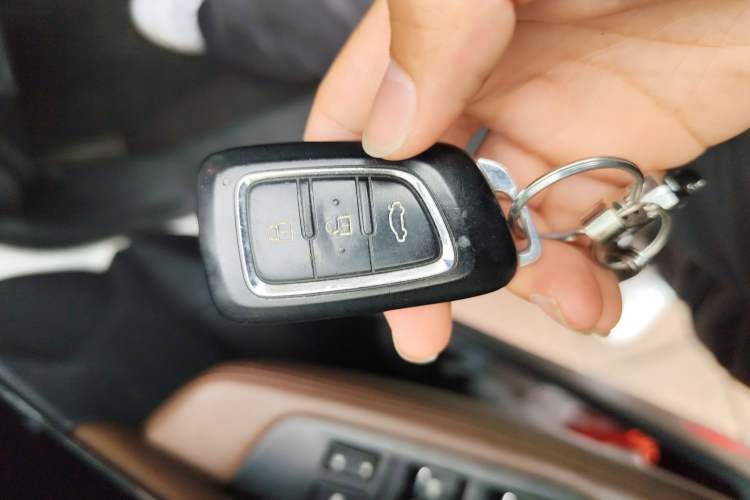 Used Dongfeng Aeolus AX7 2018 Classic 1.6T Automatic Luxury Model