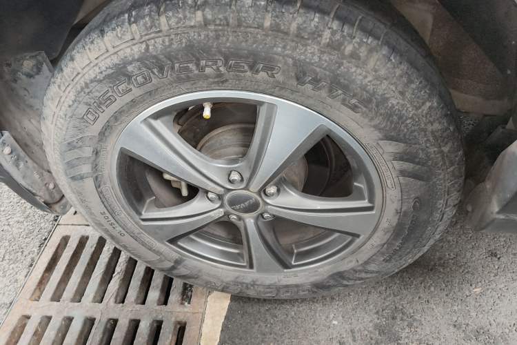 Used Haval H6 2017 Red-Label Sport Edition 2.0T Diesel Manual Two-Wheel Drive Elite Model China V Standard
