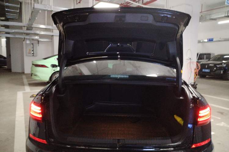 Used Volkswagen Passat 2025 Premium Version 380TSI Dragon Edition Trunk