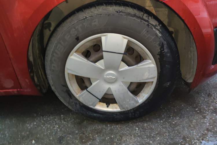 Used Chevrolet Aveo Sonic 2011 Sedan 1.4L MT SL