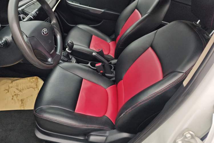 Used Kia K2 2015 Sedan 1.4L MT GLS Left Front Seat