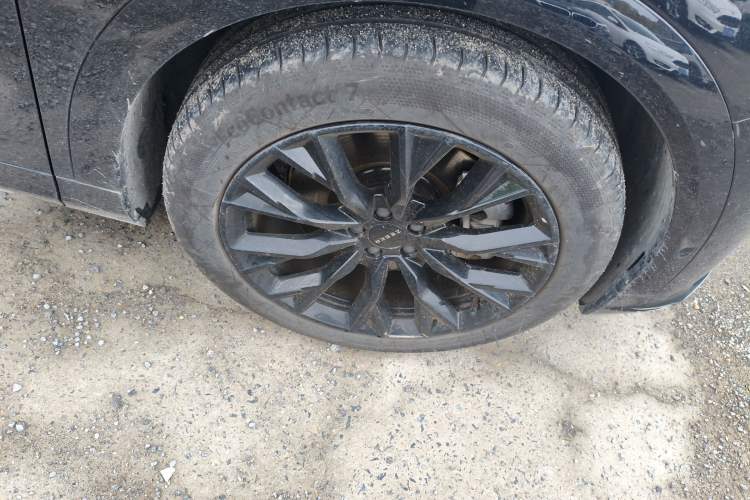 Used Zeekr 7X 2025 75 kWh Rear-Wheel Drive Intelligent Driving Version Right Front Wheel Hub