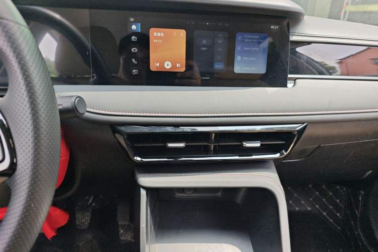 Used Roewe i5 2026 Model 1.5L Manual Comfort Version Audio And AC Panel