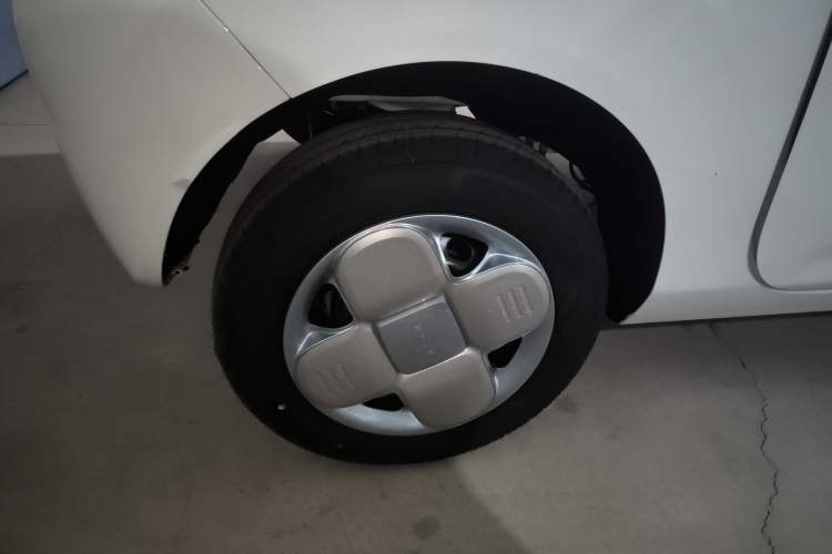 Used Geely Galaxy Panda 2024 Panda Mini 200km Endurance Bear Right Rear Wheel Hub