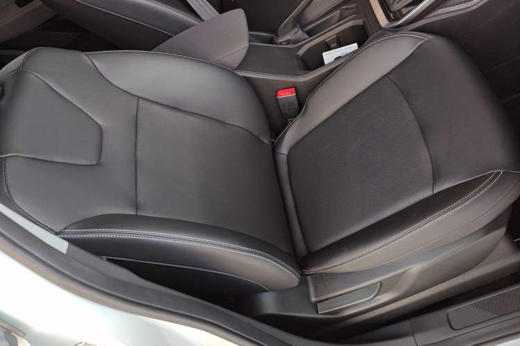 Used Wuling Alvez 2022 1.5L CVT Comfort Edition