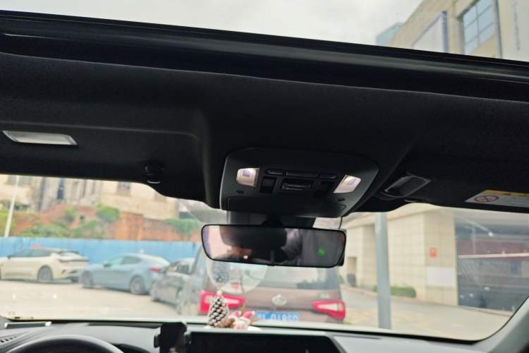 Used Toyota Crown Kluger 2021 2.5L HEV Four-Wheel Drive Premium Edition Headliner