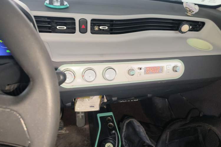 Used Wuling Hongguang MINIEV 2021 Macaron Premium Model – Lithium Iron Phosphate
