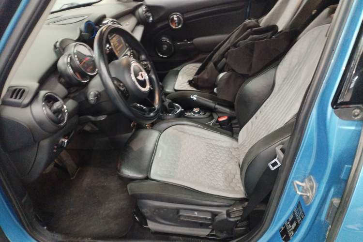 Used MINI 2015 1.5T COOPER Excitement Five-Door Edition Left Front Seat