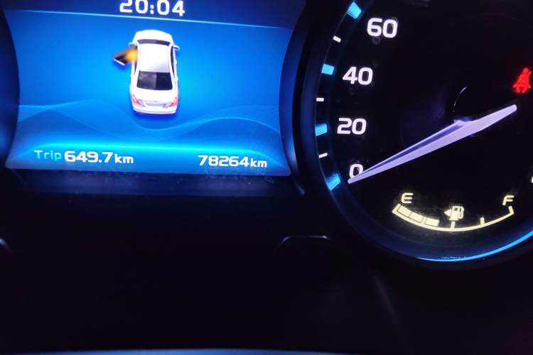 Used Geely Auto Emgrand 2017 Sedan Million Edition 1.5L Manual Luxury Model
