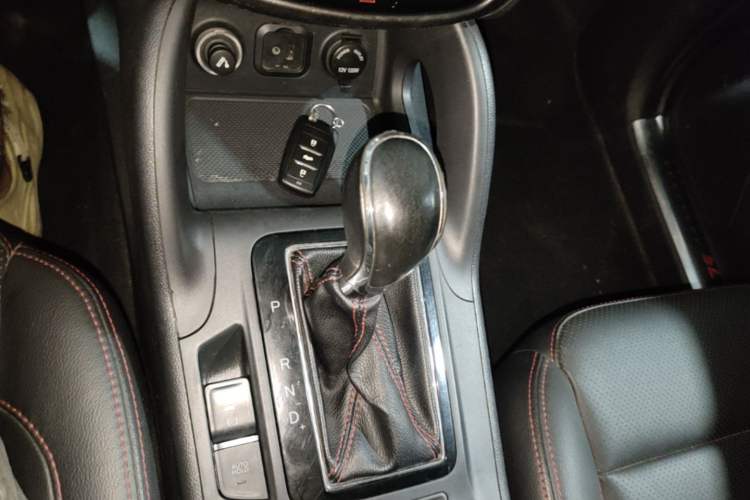 Used CHANGAN CS75 2014 1.8T Automatic Elite Model China IV Standard