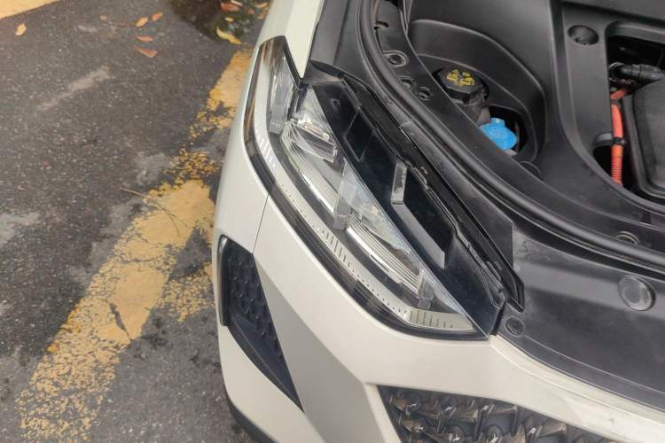 Used Wey Macchiato 2021 1.5L DHT Custom Edition Right Front Headlight