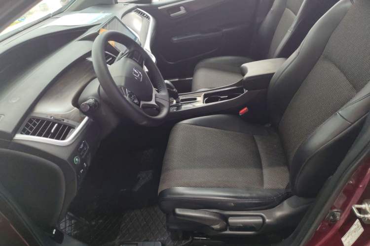 Used Honda Jade 2017 1.8L automatic Comfort version 5 seats