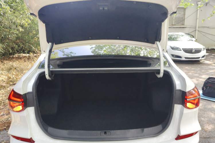 Used Chevrolet Monza 2019 RS 330T Automatic Comfort Edition China VI Standard Trunk