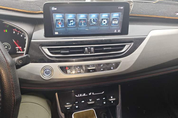 Used CHANGAN CS75 2018 280T Automatic Smart Edition China V Standard Audio And AC Panel