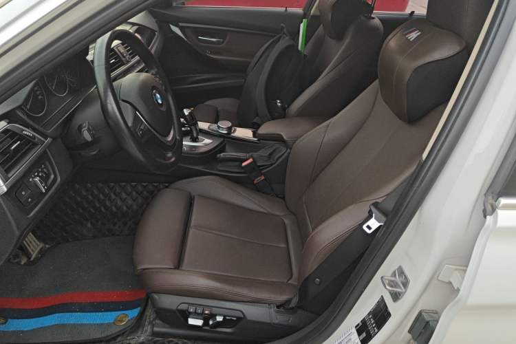 Used BMW 3 Series 2019 320Li Fashion Model Left Front Seat