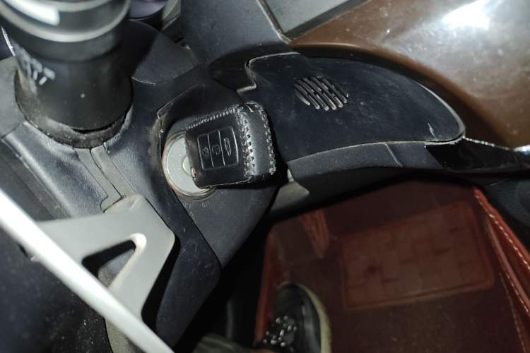 Used Mitsubishi Lancer Fortis 2013 1.8L Automatic Luxury Model China V Standard Vehicle Key