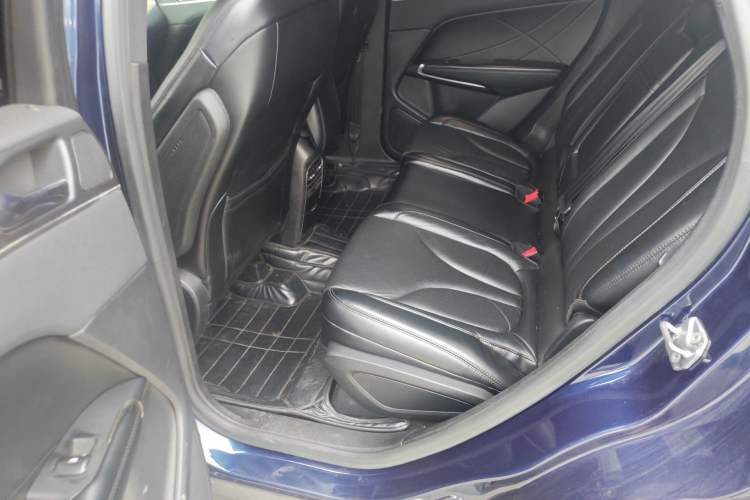 Used Lincoln MKC 2014 2.0T Four-Wheel Drive Luxury Edition Left Rear Seat