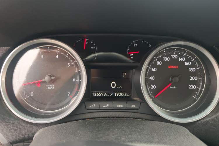Used Peugeot 408 2016 1.6T Automatic Luxury Edition Instrument Cluster