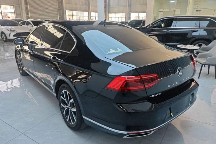 Used Volkswagen Magotan 2020 330TSI DSG Leading Model
