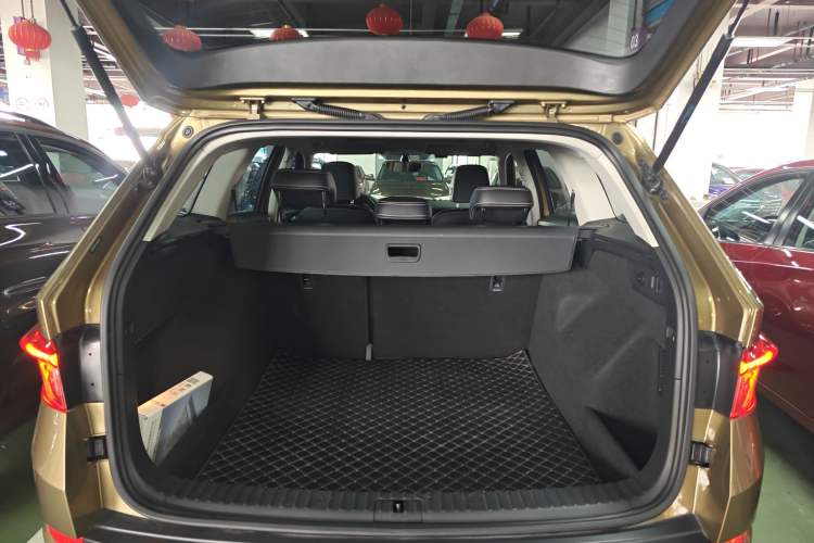 Used Skoda Kodiaq 2019 TSI330 5-Seat Two-Wheel Drive Luxury Enjoyment Edition China V Standard Trunk