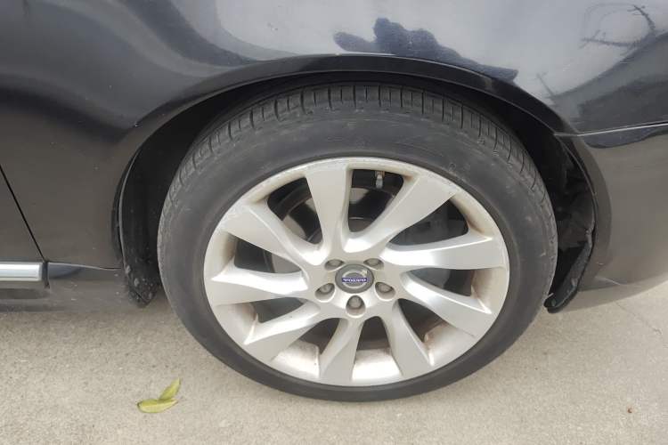 Used Volvo S80L 2014 2.0T T5 Luxury Executive Edition Right Front Wheel Hub