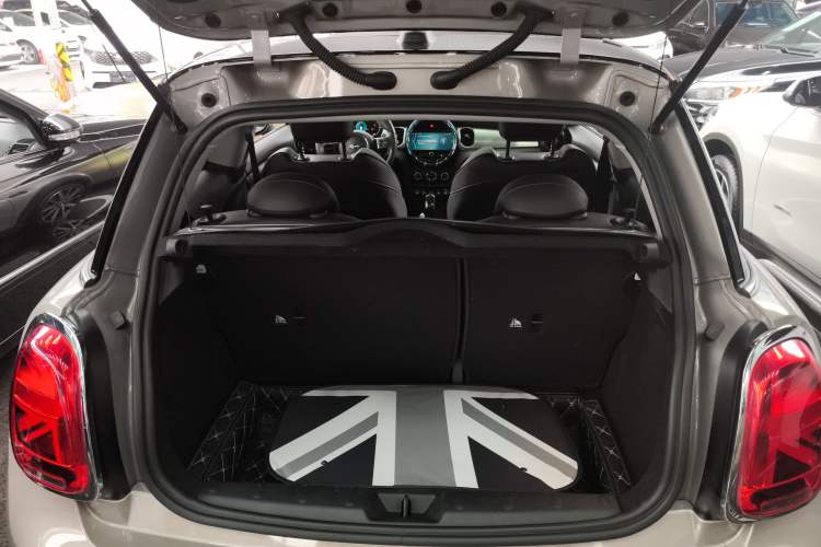 Used MINI MINI 2022 2.0T COOPER S Classic Edition
