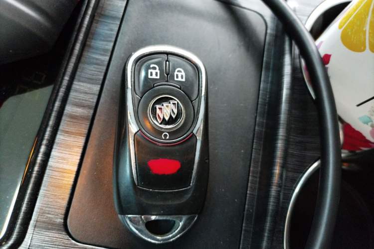 Used Buick GL8 2022 Land Cruiser Executive Class 652T Comfort Model
