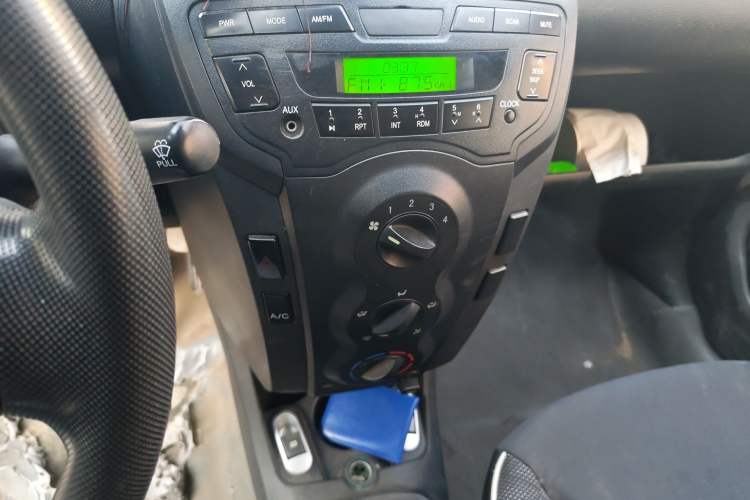 Used BYD F0 2015 1.0L Joyful Model Audio And AC Panel