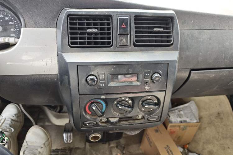 Used Wuling Rongguang 2011 1.2L Base Version