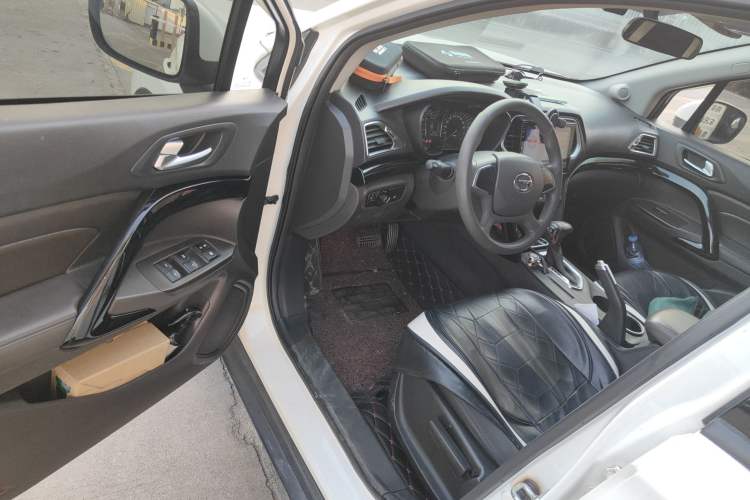 Used GAC Trumpchi GS4 2017 200T G-DCT Two-Wheel Drive Comfort Edition