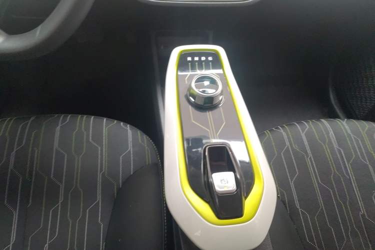 Used CHANGAN Benni E-Star 2020 Xinyue Edition Lithium-NMC Gear Lever