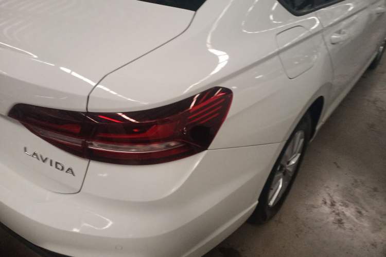 Used Volkswagen Lavida 2023 Revised 1.5L Automatic DeYi Edition Right Rear Taillight