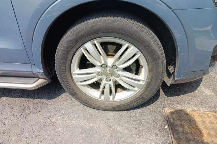 Used Audi Q3 2015 30 TFSI Comfort Model
