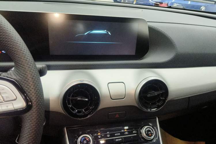 Used FORTHING T5 EVO 2024 1.5TD DCT Starry Edition
