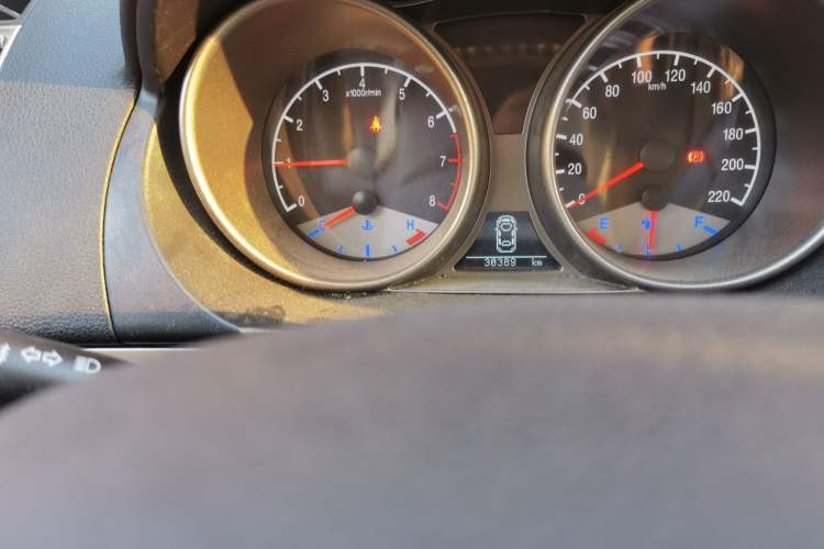 Used Geely Auto GX7 2015 Classic Edition 1.8L Manual Elite Model China V Standard
