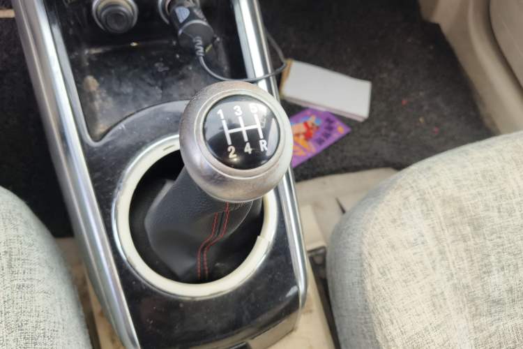 Used Zotye Domy X5 2017 Value Edition 1.6L Manual Fashion Model Gear Lever