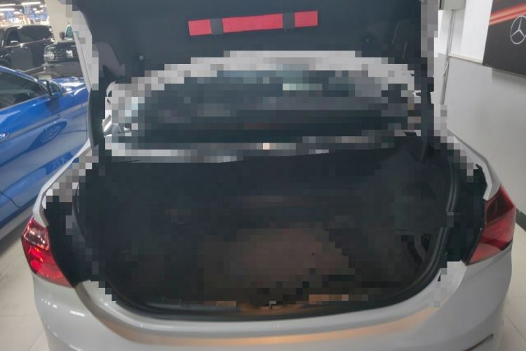 Used BMW 1 Series 2017 118i Fashion Model Trunk