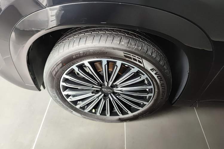 Used Chery Tiggo 9 C-DM 2025 1.5T 106KM Enjoy Edition 5 Seats Lithium-Ion Battery
